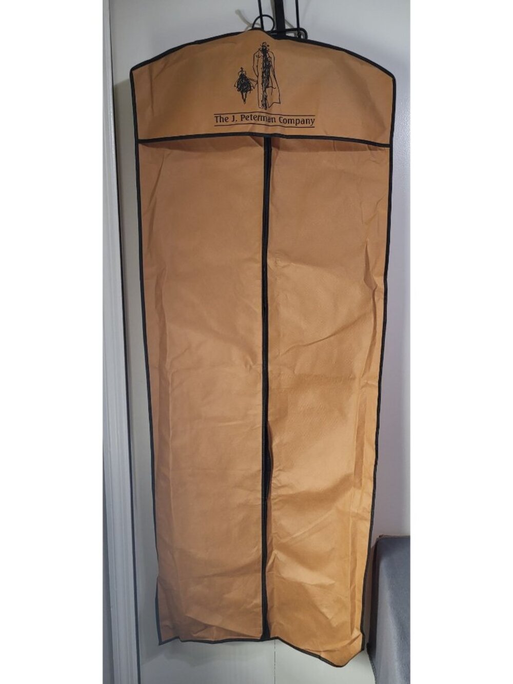 The J. Peterman Company Camel Brown and Black Garment Bag Lightweight Zip Up - Picture 3 of 6